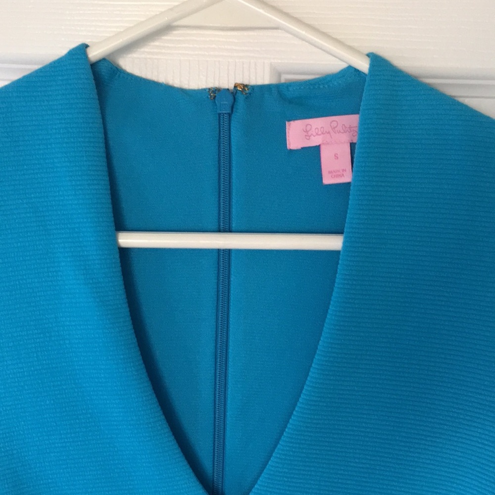 Blue Lilly Pulitzer dress. Size small. Worn once. - Picture 2 of 6